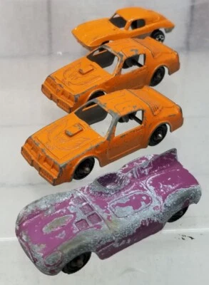 Lote (4) ANTIGUO COCHE DE JUGUETE FUNDIDO A PRESIÓN TOOTSIETOY FIREBIRD JAGUAR CORBETA TIPO D DE COLECCIÓN Foto 1 de 4