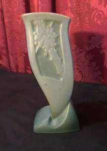 VINTAGE ROSEVILLE ART POTTERY SILHOUETTE FLORAL THISTLE VASE 784-8" - Picture 1 of 6