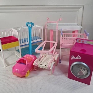 Barbie Baby Set Midge Kinderwagen Kinderbett Wickeltisch Waschmaschine Skipper - Bild 1 von 5