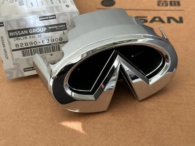 Emblema de rejilla del radiador delantero OEM INFINITI M35 2008-2010 62890-EJ90B Foto 1 de 4