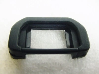 Mamiya 7000 / 9000 Eyepiece | Rubber cushion | NOS | New | $16 - Image 1 of 2