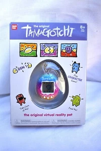 TAMAGOTCHI ORIGINAL GEN 1 2018 VIRTUAL REALITY HAUSTIER BANDAI NEUER REGENBOGEN - Bild 1 von 4