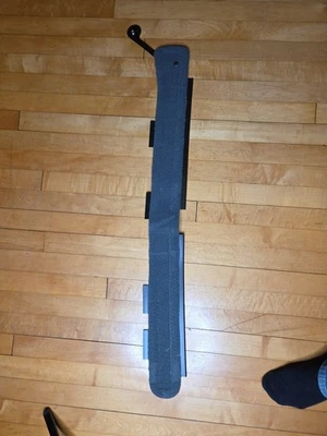 Alfombrilla trasera izquierda TOYOTA SIENNA 2011-2019 solo OEM original Foto 1 de 3