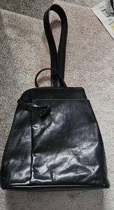 Hübsche Handtasche 👜 Schwarz ⚫️ Rucksack  - Bild 1 von 4