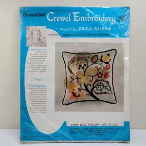 Vtg Hiawatha Crewel Embroidery Knife Edge Floral Pillow Kit, Erica Wilson 6769/1 - Picture 1 of 5