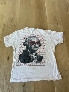 VTG Dallas Alice 1984 Single Stitch tee George Washington DC Large Pop Art - Picture 1 of 6