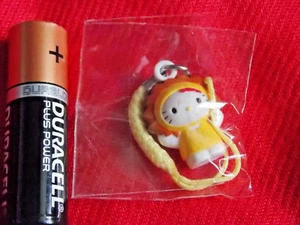 ⭐ SEALED! SANRIO HELLO KITTY LION CHARM MINI MASCOT FIGURE 2.5cm UK 🚚 - Picture 1 of 3