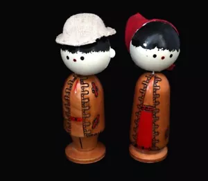 Kokeshi Holzwackelkopfpuppen Nickerchen Junge und Mädchen - Bild 1 von 2