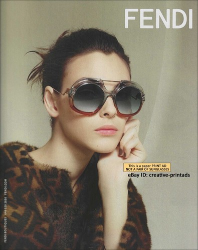 FENDI Eyewear 1 PAGINA STAMPA ANNUNCIO 2018 VITTORIA CERETTI graziosa ragazza in pelliccia cappotto
