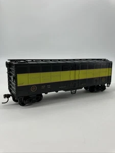 HO Scale 40' Box Car, Canadian National, Black & Green, #10600 - Picture 1 of 9