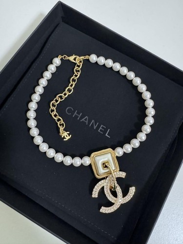 Collana CHANEL Girocollo di Perle Marca CC Originale