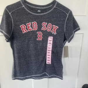 Neu mit Etikett S Boston Red Sox Majestic Cooperstown Collection Damen-T-Shirt dunkelgrau - Bild 1 von 6