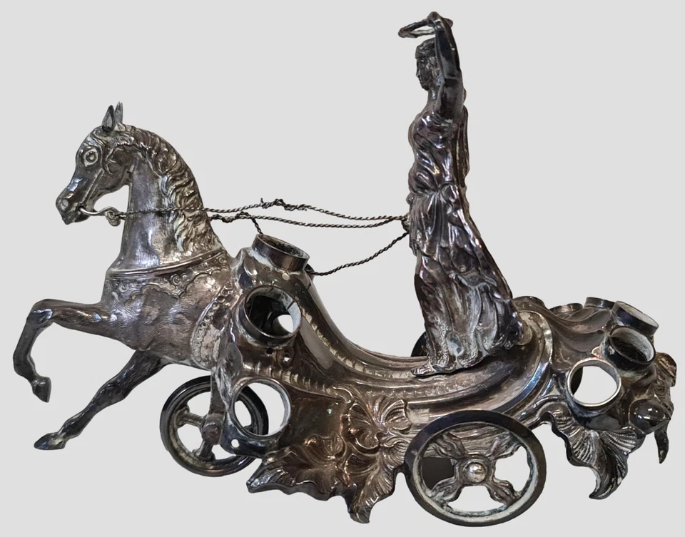 СЕРЕБРЯНЫЙ ДЕРЖАТЕЛЬ ДЛЯ СИГАР. АЛЛЕГОРИЯ ПОБЕДЫ. XIX век. - Изображение 1 из 1