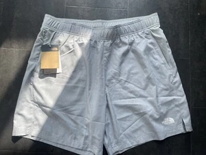The North Face Shorts Grey Size XL Mens - Picture 1 of 6