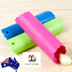 Silicone garlic peeler practical utility Easy kitchen gadget stripper tube Tool - Picture 1 of 7
