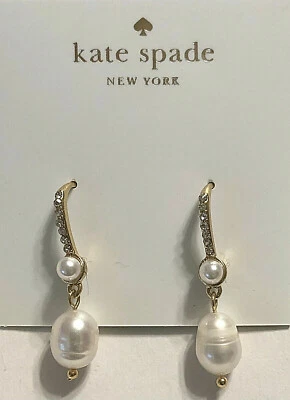 PENDIENTES KATE SPADE NY CRISTAL CREMA PERLAS OVALADAS CHAPADAS EN ORO DIAMANTES DE IMITACIÓN PRECIO DE VENTA SUGERIDO POR EL FABRICANTE 58,00 $ Foto 1 de 4