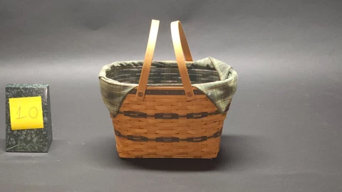 Longaberger Traditions Collection 1997 Fellowship Basket 10 Cover