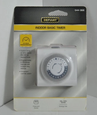 Defiant #544 068 Indoor Basic Timer 15 A / 125 V 24 HR Programmable Timer 'New' - Image 1 of 4