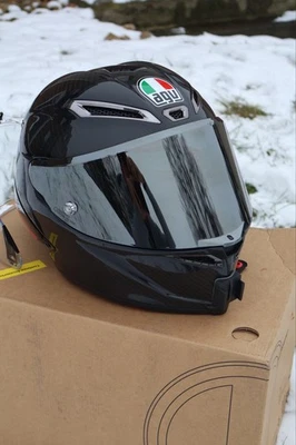 AGV PISTA GP RR CARBONO BRILLANTE CON PLATA IRIDIO Y VISERA TRANSPARENTE - CAJA ORIGINAL Foto 1 de 4