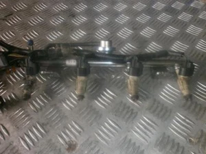 Ford Mondeo 2003 Fuel injector rail (injectors)(Fuel distributor) #11927-98 - Bild 1 von 1