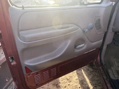 РУЧНЫЕ ДВЕРНЫЕ ПАНЕЛИ ДЛЯ ГРУЗОВИКА FORD F-150/250/350/450 ОБА L/R ЖЕЛТОВАТО-КОРИЧНЕВЫЕ ОТ ОРИГИНАЛЬНОГО ПРОИЗВОДИТЕЛЯ 1992-1996 - Изображение 1 из 4