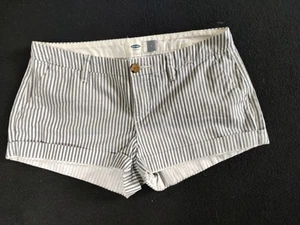 Women’s Juniors Old Navy Low Rise Shorts Sz 2 White Blue/Gray Ticking Stripe - Picture 1 of 2