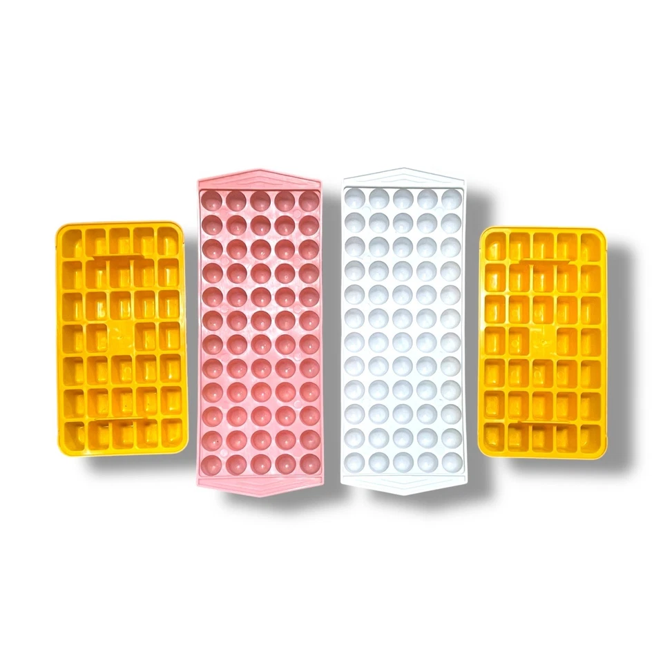 Lote 4 mini bandejas para cubitos de hielo de plástico duradero Foto 1 de 4