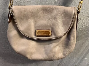Bolso bandolera para mujer Marc by Marc Jacobs Q Natasha topo (revestimiento rojo) - Imagen 1 de 9