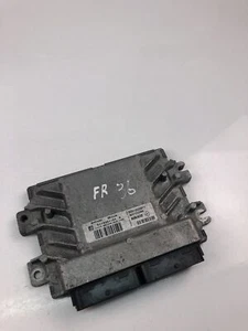 FR36 DACIA Engine Control Unit ECU 8201022671 S118301154A - Picture 1 of 4