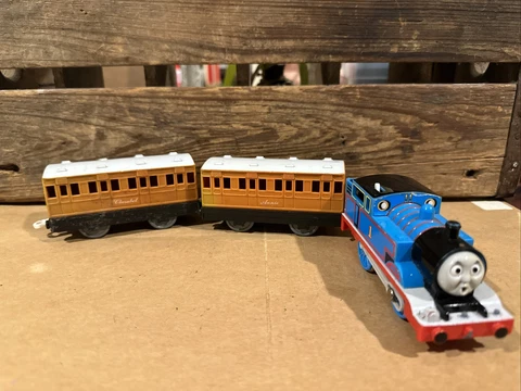 Thomas & Friends Trackmaster Clarabel and Annie Passenger Coaches With Thomas Cover