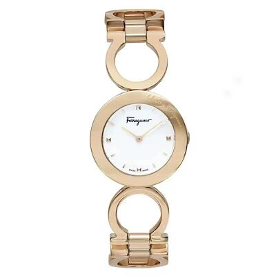Reloj para dama Salvatore Ferragamo Gancino tono dorado esfera blanca SFYA00321 Foto 1 de 4
