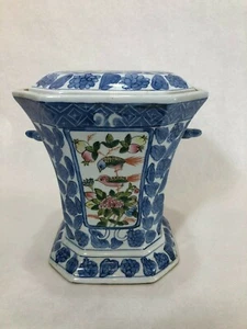 Vintage chinesische handbemalte Porzellan bedeckt Räuchergefäß, 9" T x 8" x 8"  - Bild 1 von 7