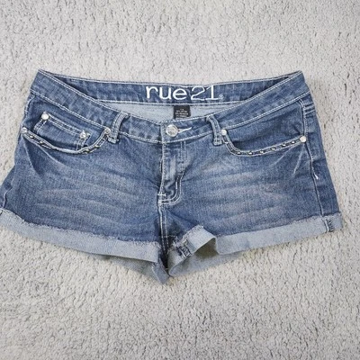 Pantalones cortos de jean Rue 21 para mujer talla 7/8 con solapa oscura bolsillos brillantes Foto 1 de 4