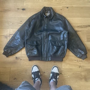 L.L. Bean Leather flight jacket Bomber Jacket tHick Black Leather Size Large - Picture 1 of 7