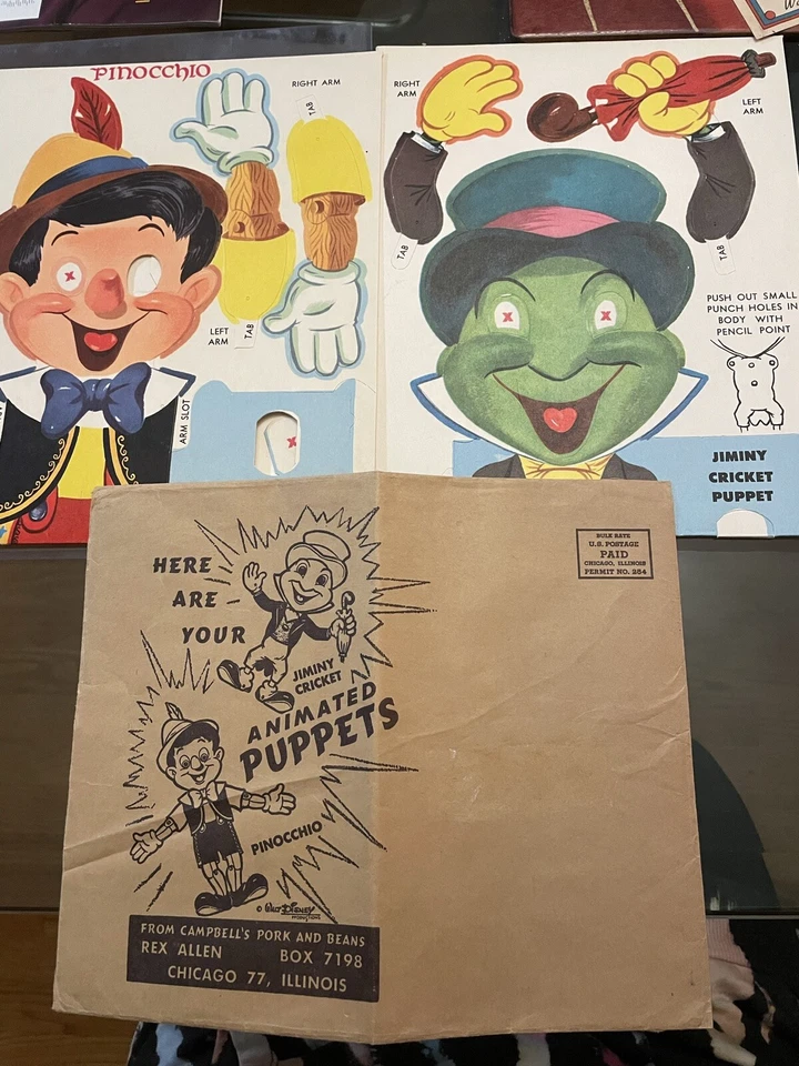 Títere de cartón premium de pinocho y pequeño años 50 Foto 1 de 4