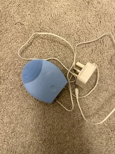 Foreo facial cleaner - Picture 1 of 5