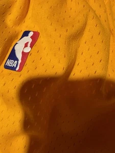 Mitchell & Ness Authentic Los Angeles Lakers 09 Men's Medium Kobe Shorts NEW - Picture 1 of 3
