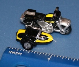 CIVILIAN MICRO MACHINES CARS, TRUCKS, AIRCRAFT, & FIGURES GALOOB Plastic