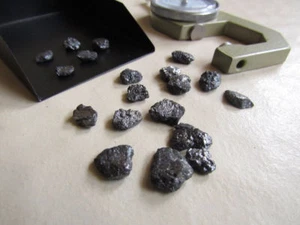 5 pezzi Nero grezzo piatto grosso sciolto diamante non rettificato 5 mm-6 mm lunetta Kra... - Foto 1 di 5