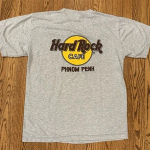 Vintage Hard Rock Cafe T Shirt Phnom Penh Size Large Gray Gray Cambodia - Picture 1 of 10