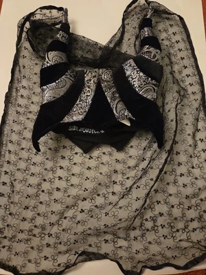 Elope~SOMBRERO HECHICERA MALVADA Cuernos Negros y Plateados con Velo Negro~Tamaño Adulto Foto 1 de 4