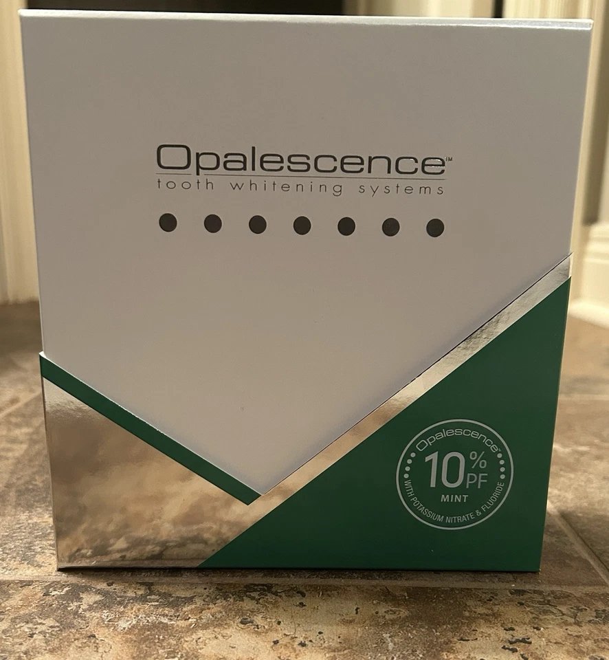 Kit de paciente sistema de ensanchamiento dental Opalescence 10 PF como nuevo Foto 1 de 4
