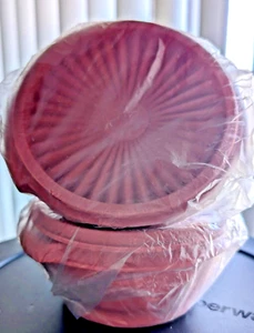 Nuevos contenedores de almacenamiento Tupperware SERVALIER con juego de dos sellos - 10 oz rosa - Imagen 1 de 4
