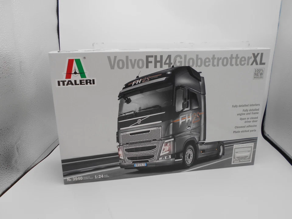 ITA3940 by 0 ITALERI VOLVO FH4 GLOBETROTTER XL 1/24 - Immagine 1 di 1