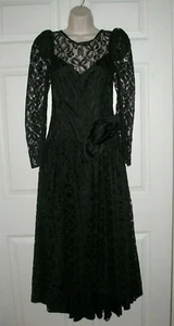 Vintage Women's Long Black Lace Dress Size 7/8 Asymmetrical Hemline - Picture 1 of 12