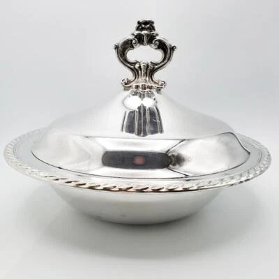 WM Rogers Silver Plated 10.5” Covered Bowl Ornate Floral Finial Gadroon Edge Foto 1 de 4