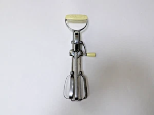 Vintage Flint Besto Hand Mixer w/ Yellow/Tan Handle WORKING - Picture 1 of 2
