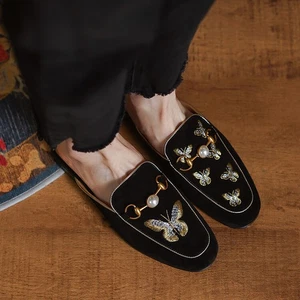 Flache Damen-Hausschuhe runde Zehen dicke Absätze Leder Perlenschnalle Stickerei - Bild 1 von 21