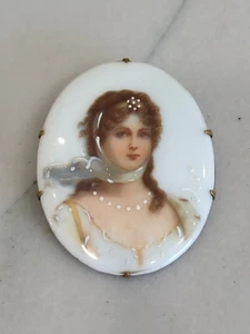 ANTICA SPILLA PORCELLANA REGINA LUIGISA PRUSSIA DIPINTA A MANO EVIDENZIATI - Foto 1 di 4
