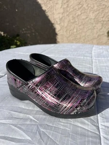 Dansko Professional Crosshatch Lackleder lila Schuhe Gr. EU 39 US 8,5 Clogs - Bild 1 von 10
